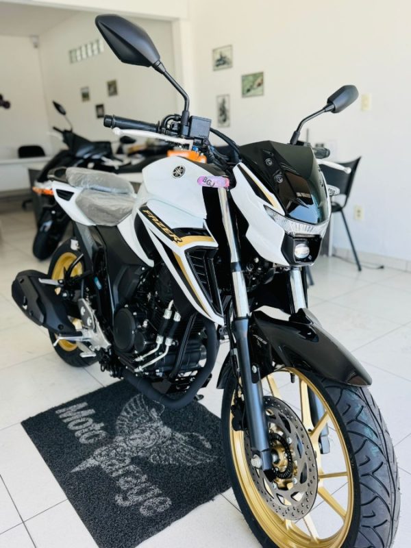 YAMAHA FZ25 CONNECTED - 2025 0KM SEM USO
