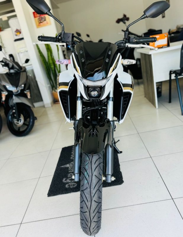 YAMAHA FZ25 CONNECTED - 2025 0KM SEM USO