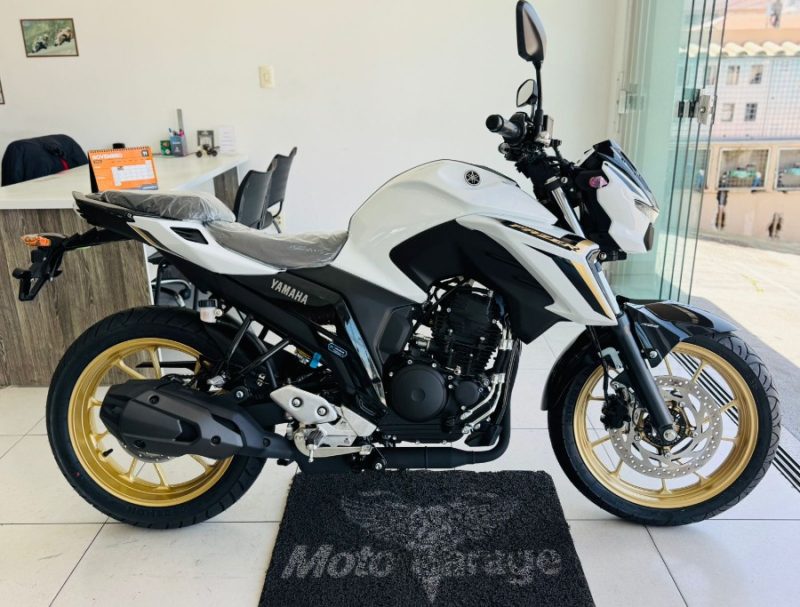 YAMAHA FZ25 CONNECTED - 2025 0KM SEM USO