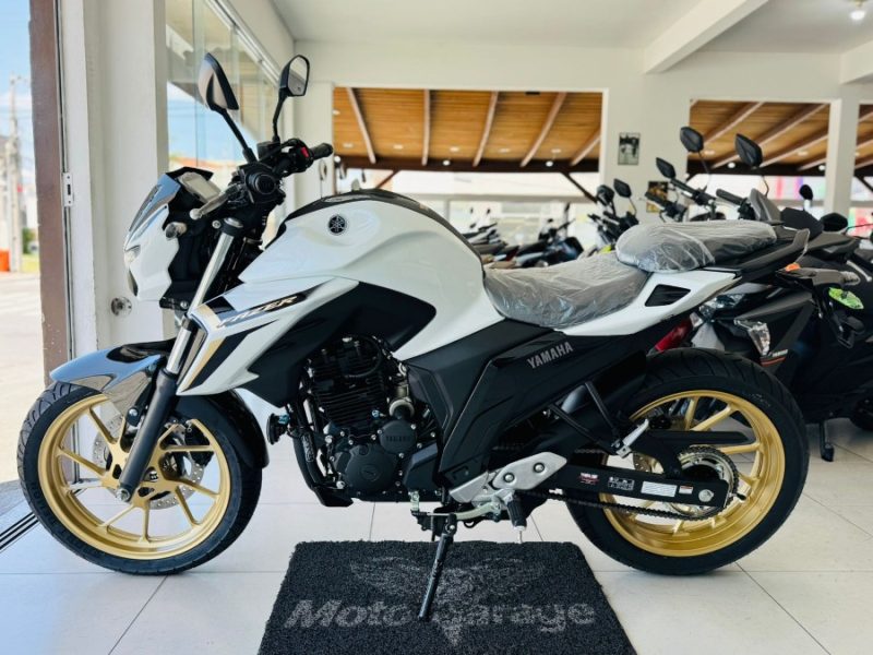 YAMAHA FZ25 CONNECTED - 2025 0KM SEM USO